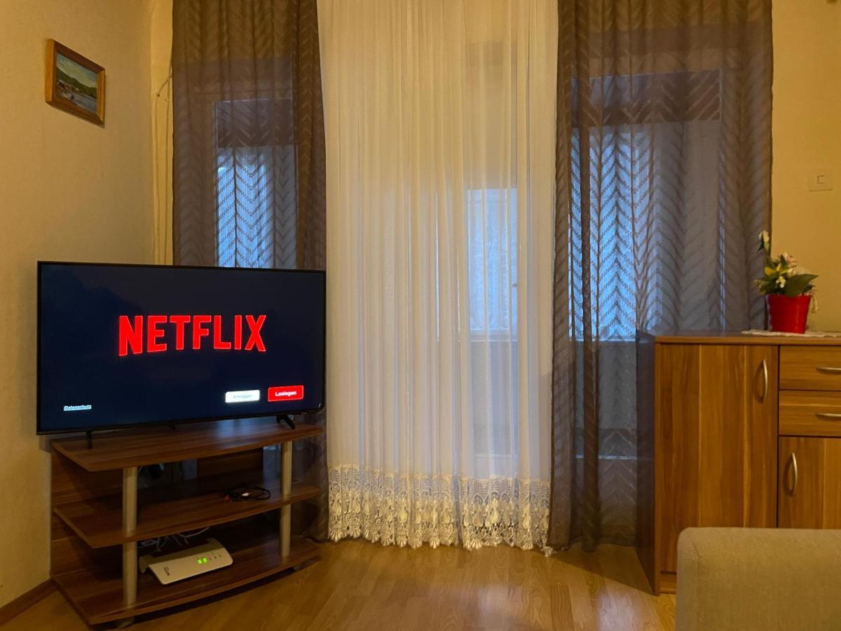 Cheap Outlet Center Apartment With Pool Parndorf Zewnętrze zdjęcie