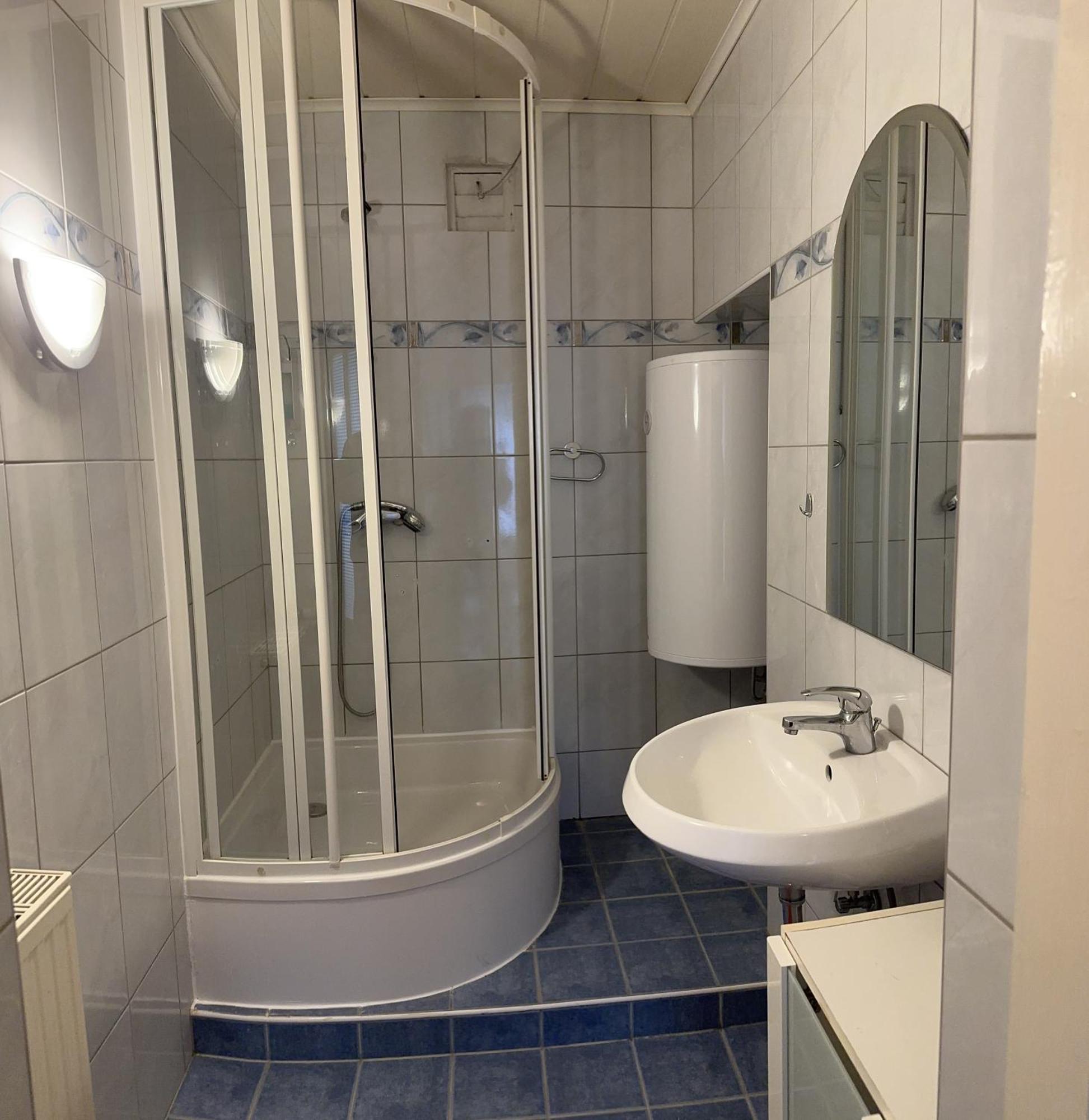 Cheap Outlet Center Apartment With Pool Parndorf Zewnętrze zdjęcie